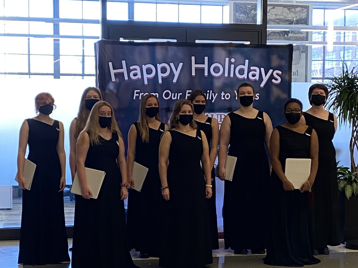 Voices Carolling 2021